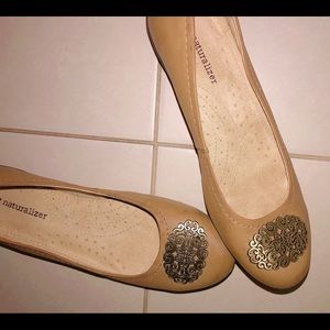 Naturalizer Flats